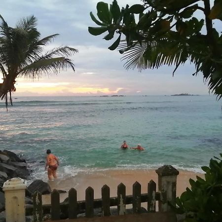 Happy Beach Villa Resort Unawatuna Luaran gambar