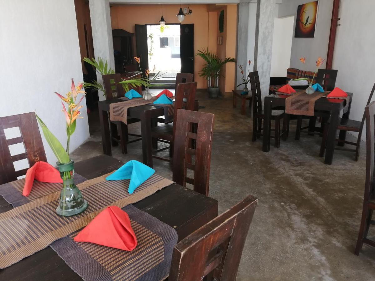 Happy Beach Villa Resort Unawatuna Luaran gambar