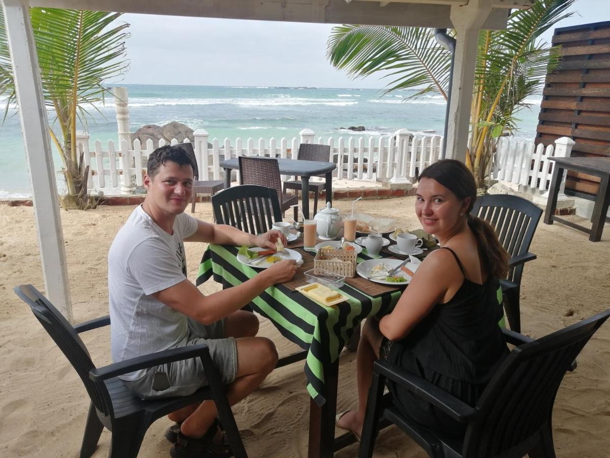 Happy Beach Villa Resort Unawatuna Luaran gambar