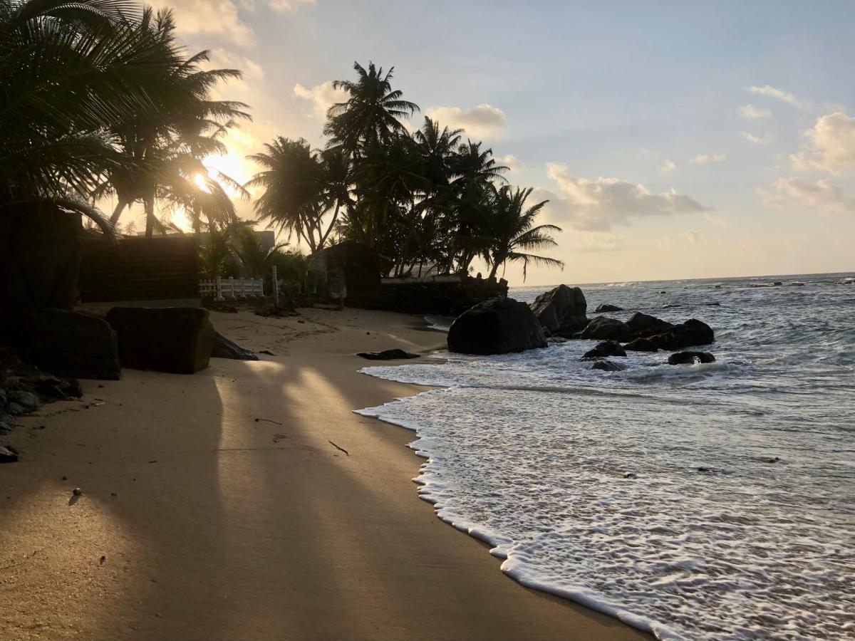 Happy Beach Villa Resort Unawatuna Luaran gambar