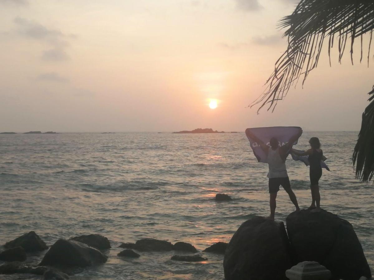 Happy Beach Villa Resort Unawatuna Luaran gambar