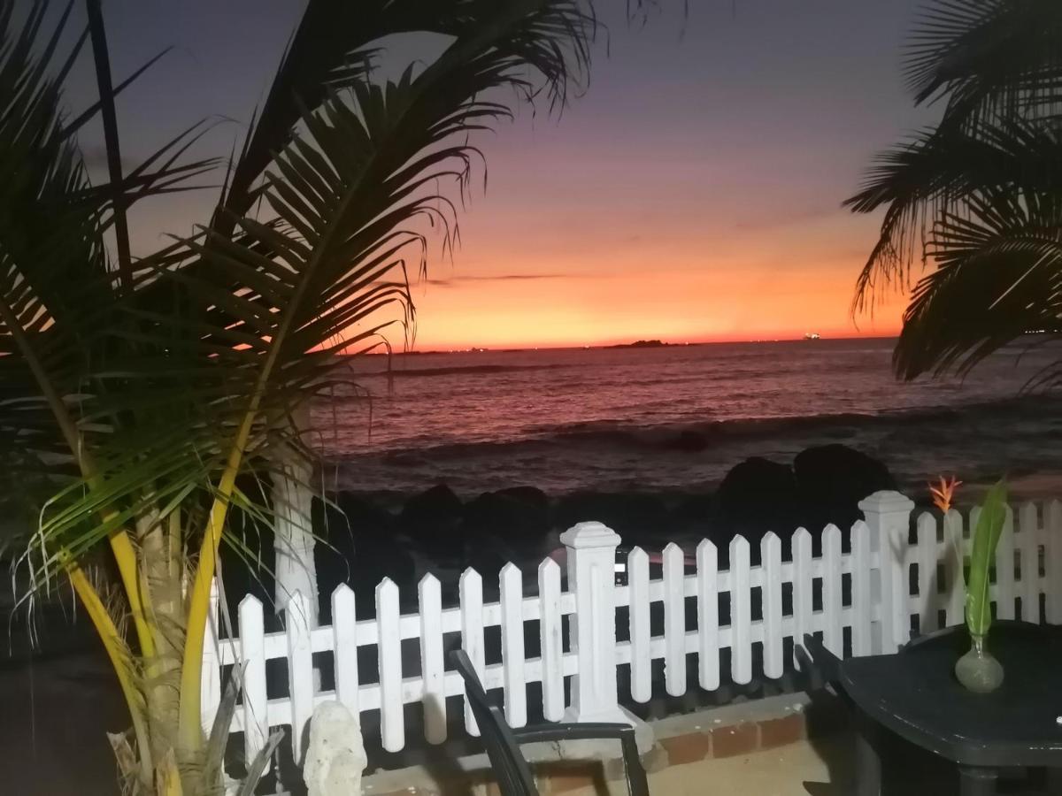Happy Beach Villa Resort Unawatuna Luaran gambar
