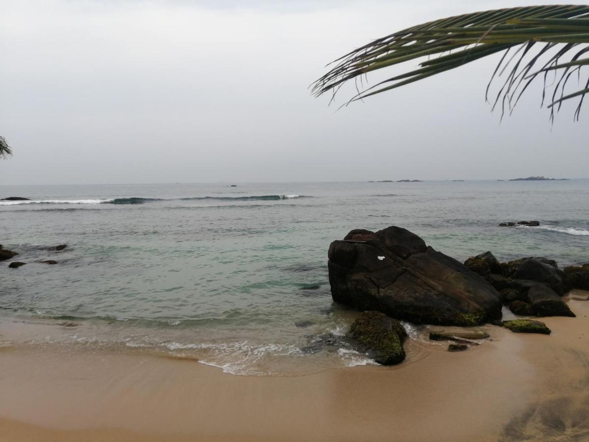 Happy Beach Villa Resort Unawatuna Luaran gambar