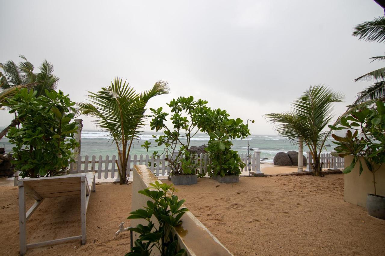 Happy Beach Villa Resort Unawatuna Luaran gambar