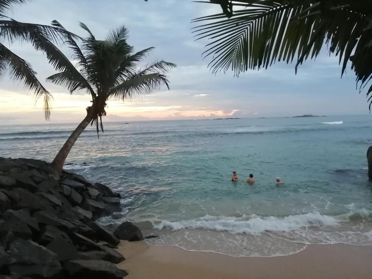 Happy Beach Villa Resort Unawatuna Luaran gambar